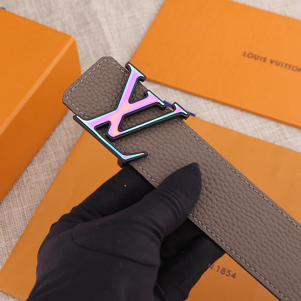 激安ルイヴィトンベルト着用イメージ